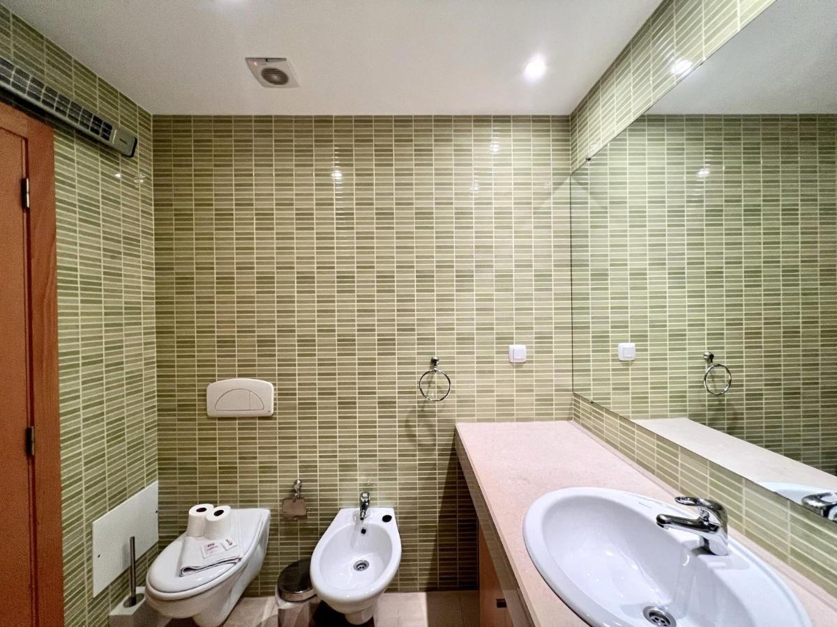 Modern 4 With Pool By Homing