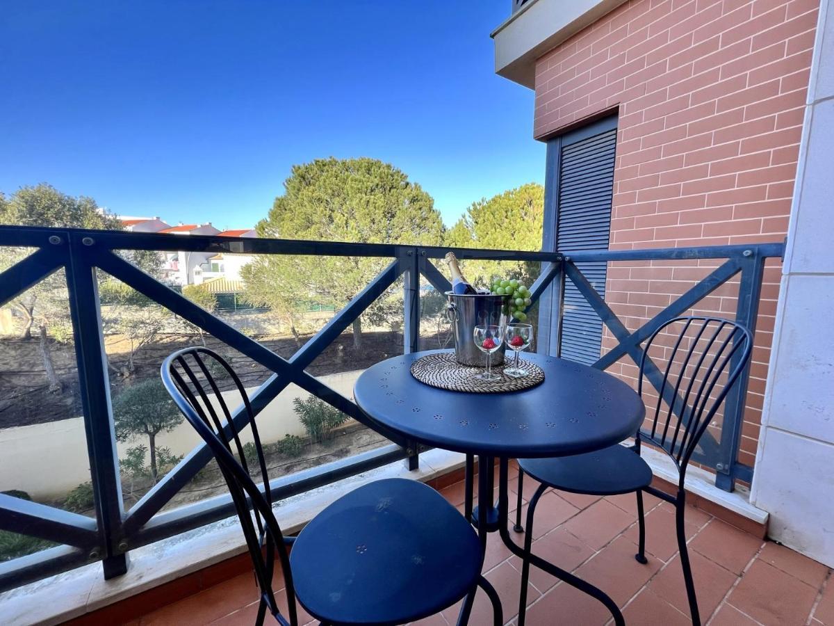 Apartment Modern 4 With Pool By Homing Albufeira